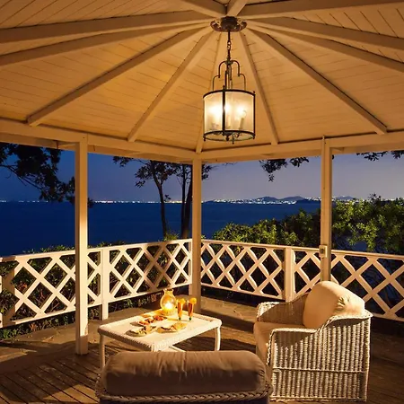 Villa Capricorno 10 *